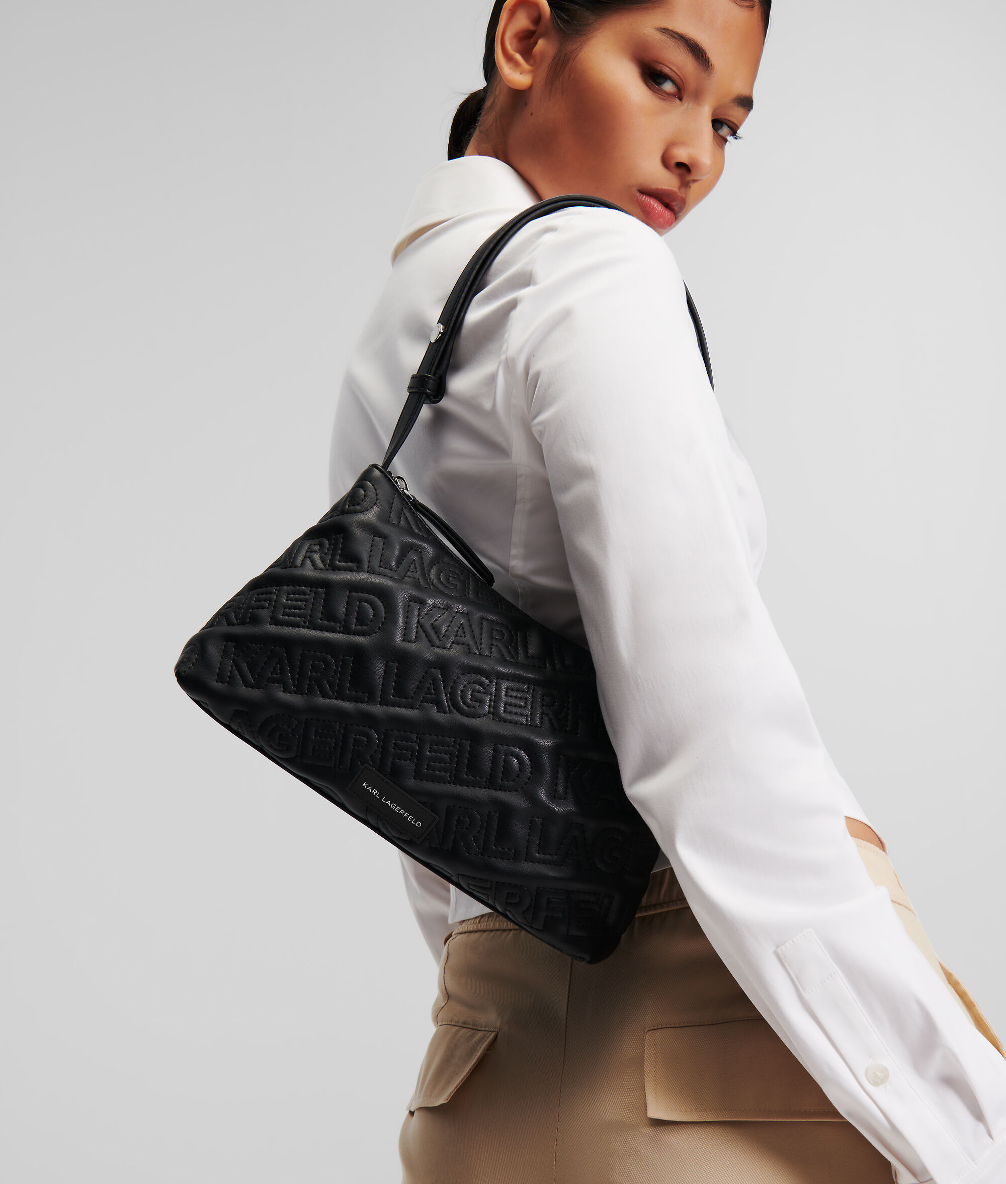 (image for) Perfect K/Essential Quilt Shoulder Bag